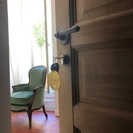 Les Poilus, Balcon *